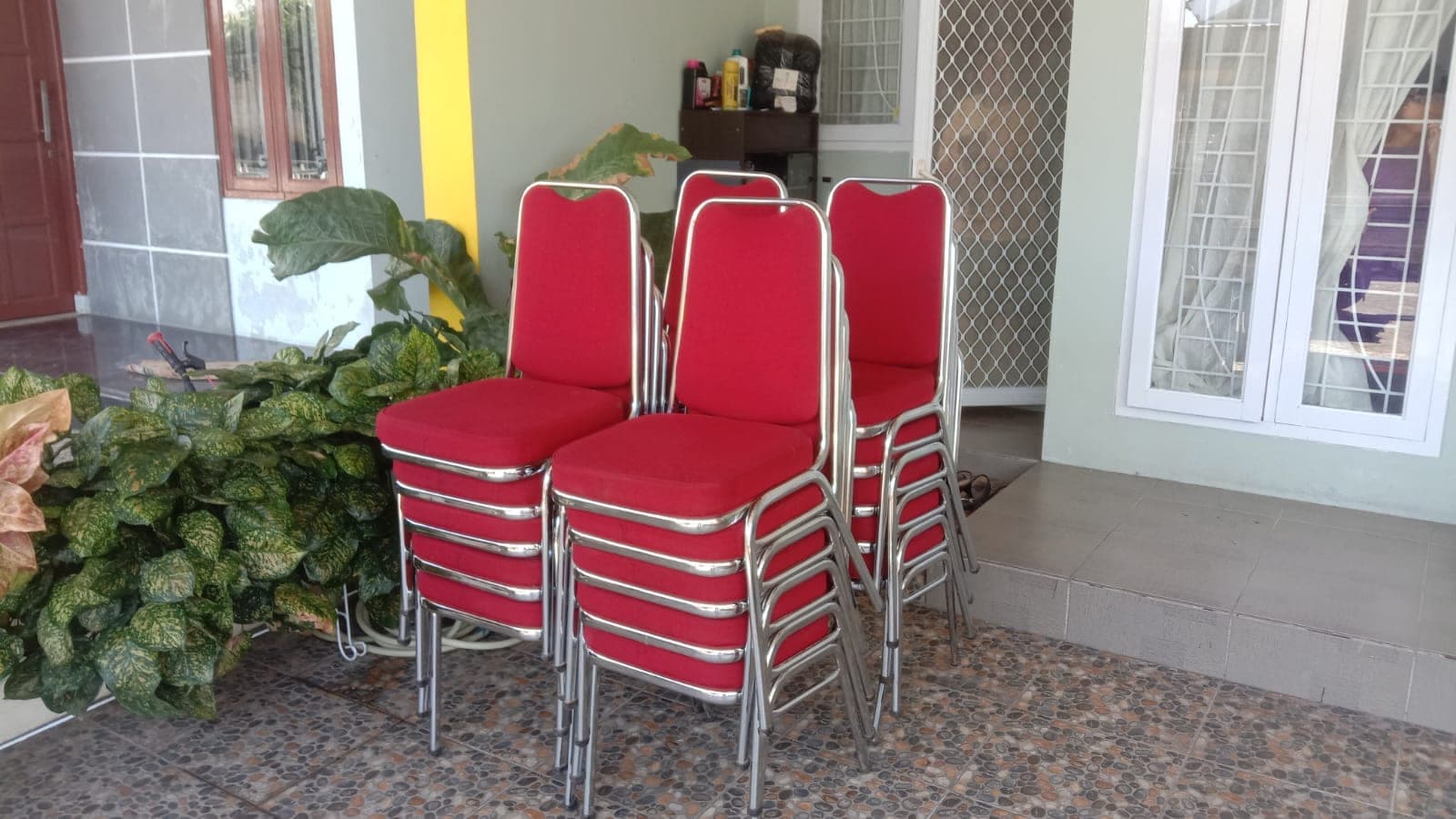 Kursi Futura Standar 2