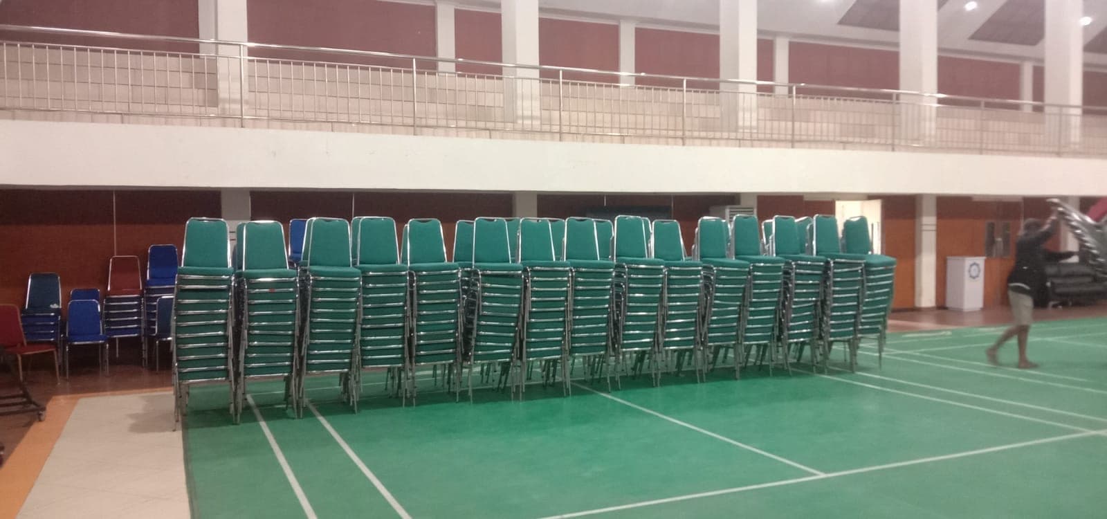 Kursi Futura Standar 3