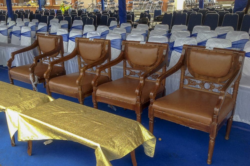 Meja Kayu VIP 2