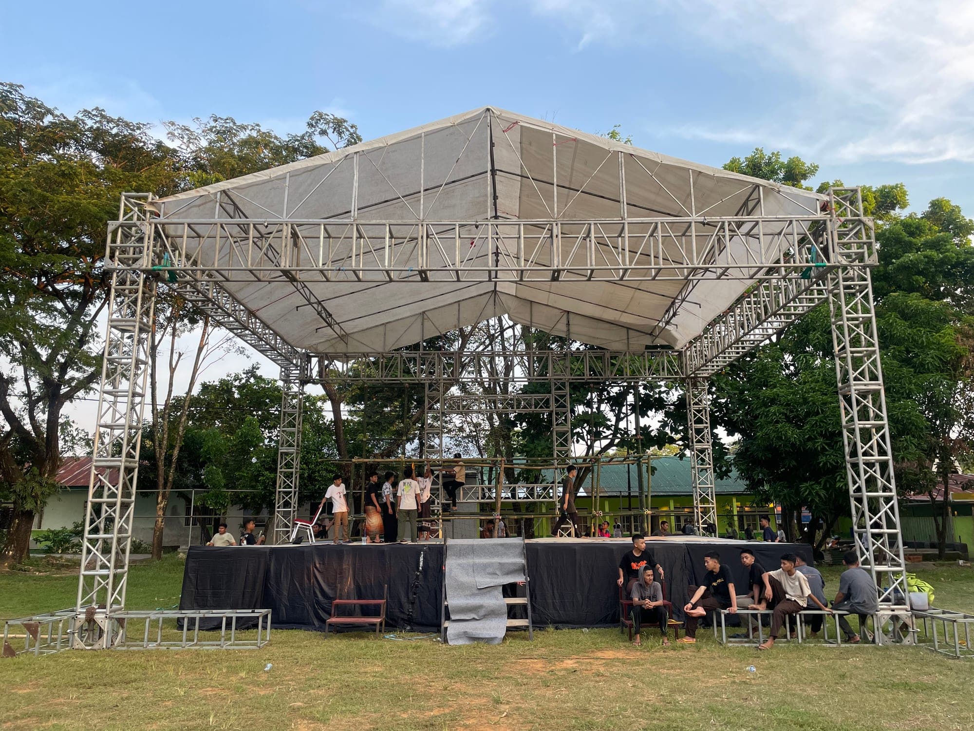 Panggung Rigging 8 x 10 m 3